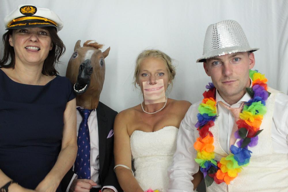Laura & Oliver | View more photos from the event at gallery.myphotoboothexperience.co.uk/u/MyPhotoBoothExperienceLtd/Laura-Oliver